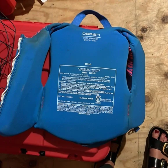 O’Brien neoprene life jacket 30-50 lbs